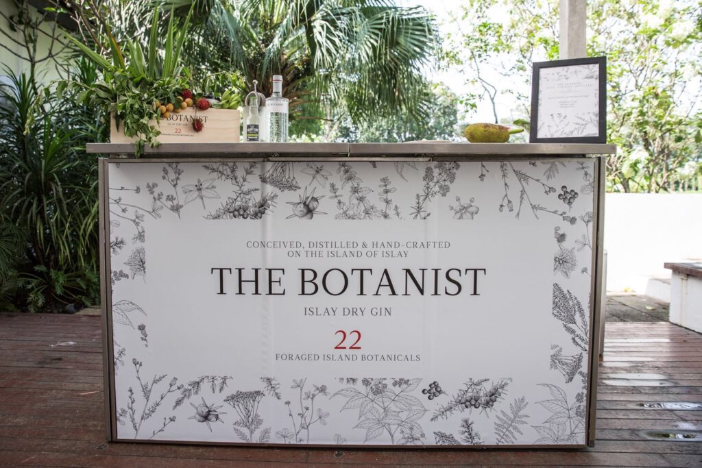 Magnetic display pop up bar counters